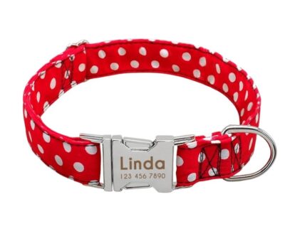 Collar de lunares rojo
